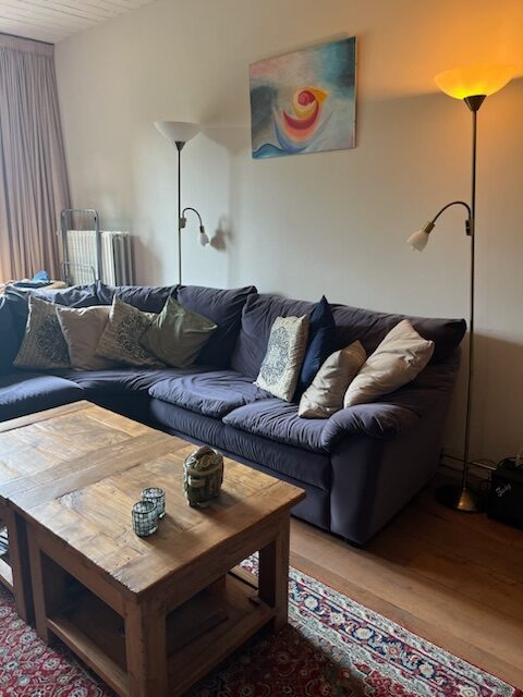 Studio Zuidkant: Zithoek met leeslampen